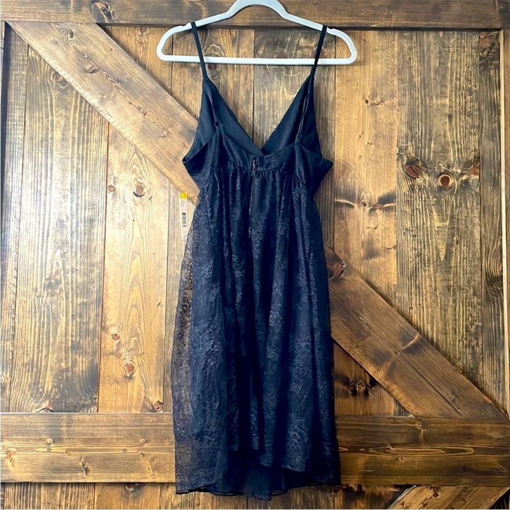 ALICE + OLIVIA Mini Black Lace Dress - Picture 2 of 15